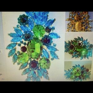 Large beautiful rhinestone pin